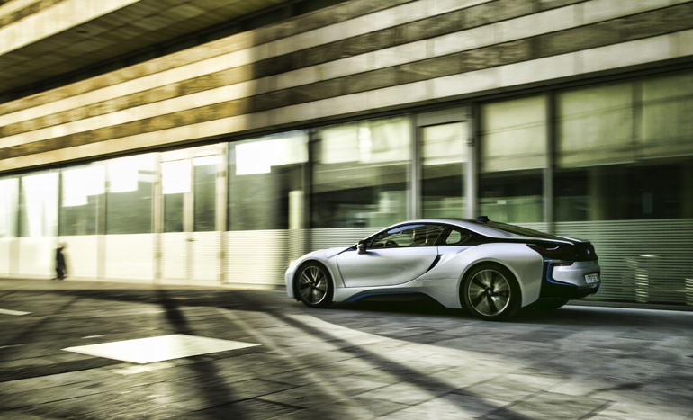 Μέσα στην κρίση η BMW στάθηκε πολύ ψηλά πετυχαίνοντας ρεκόρ στα μερίδια αγοράς της premium κατηγορίας. Το χαλί έχει στρωθεί και το μέλλον προμηνύεται ακόμα πιο δυνατό