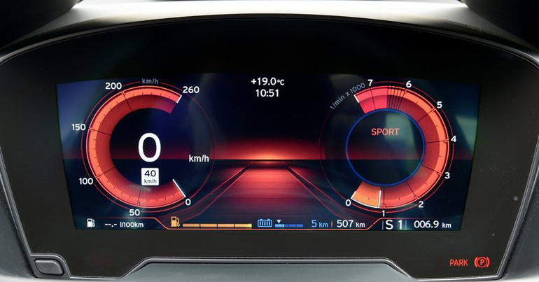 Ο πίνακας οργάνων όταν επιλεγεί το sport mode...