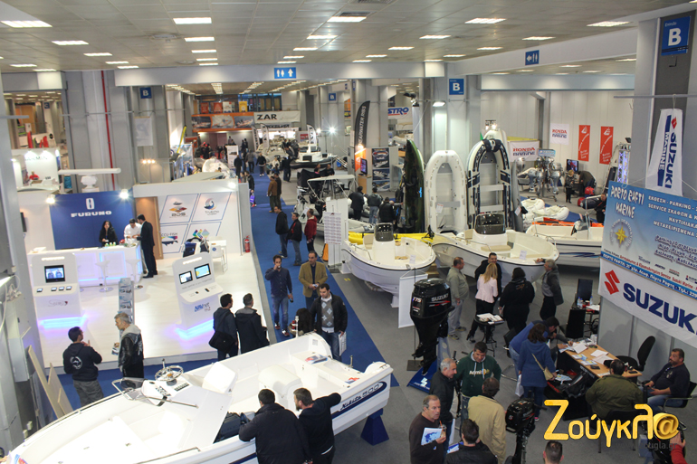 Ο κόσμος έδειξε πως δεν αλλάζει εύκολα τις συνήθειές του και πήγε να δει από κοντά τα νέα προιόντα...