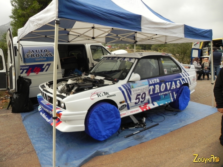 Οι κουβέρτες ζεσταίνουν τις ρόδες του BMW του Τροβά