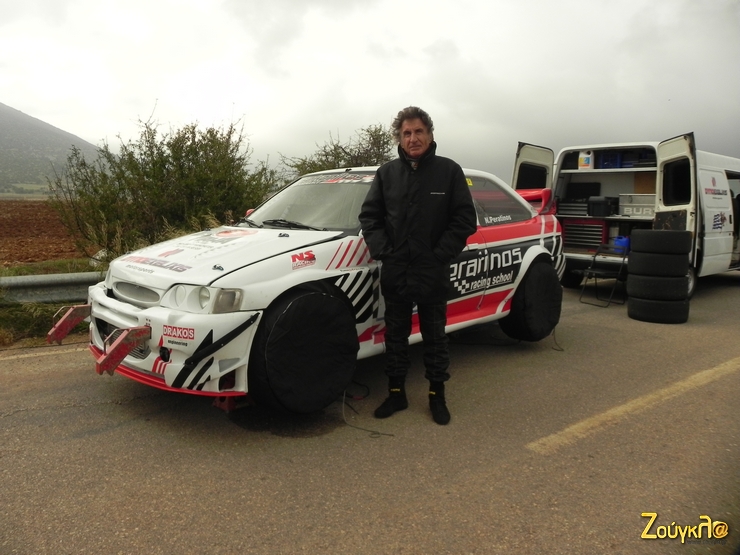 Ο πραγματικός Gentleman Νικόλας Περατινός. Ενώ έτρεχε στον αγώνα ευχήθηκε στον Ηλιόπουλο να πετύχει τον καλύτερο χρόνο!!!