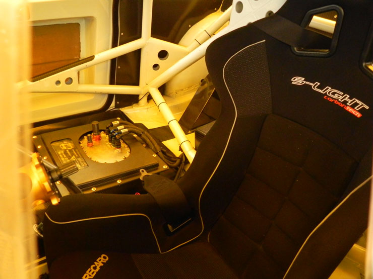 Και τι δεν θα έδινε κάθε οδηγός αγώνων να καθίσει εδώ!!!