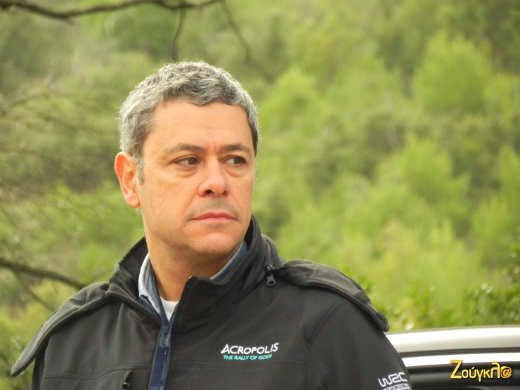 Νίκος Παππάς. Ο γιατρός των αγώνων!!!!