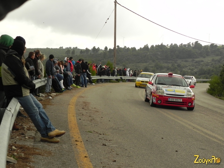 Τα πρώτα αυτοκίνητα επιστρέφουν στη βάση τους...