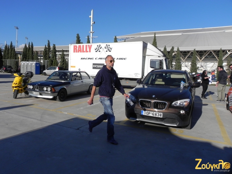 Ο φακός του zougla.gr τσάκωσε... και τον Ιαβέρη Junior!!!