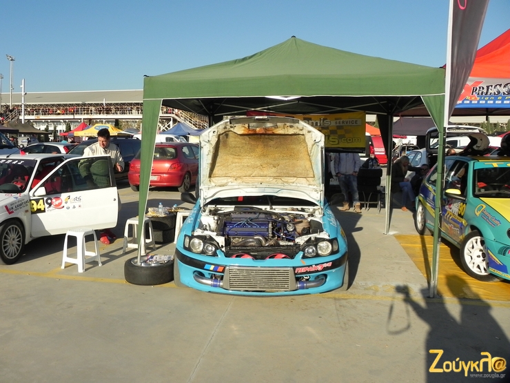 Το συγκεκριμένο μάλλον βάζει φωτιές.... Δείτε το εσωτερικό από το καπό και θα καταλάβετε...