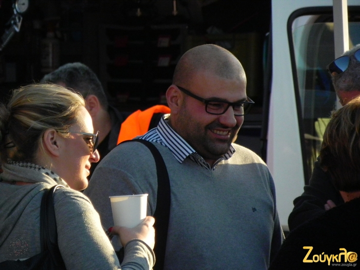 Ο Θέμης Χαλκιάς μαζί με την συζυγό του ήταν εκεί σαν θεατές. Μαζί και το... 4ο μέλος που σε λίγο καιρό θα δει φως!!!!