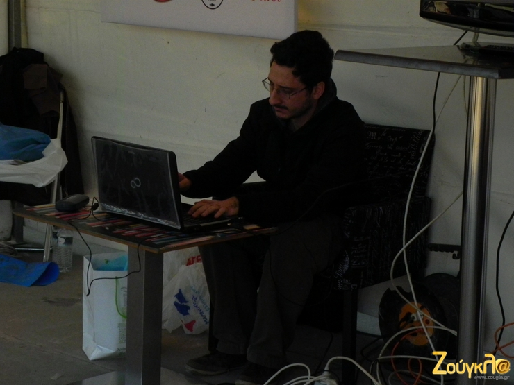 Ο χρόνος τρέχει μαζί και η ενημέρωση...