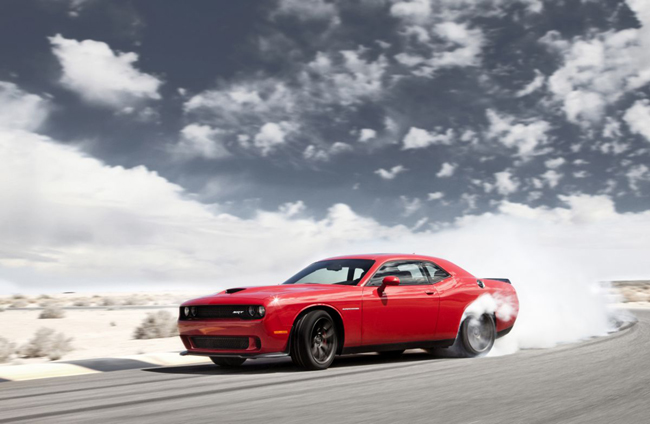 Αν έχεις Dodge Challenger δεν γίνετα να γλιτώσεις από τέτοια...