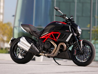 Η Ducati χαρίζει εξοπλισμό αξίας 2.000 ευρώ Η Ducati χαρίζει εξοπλισμό αξίας 2.000 ευρώ