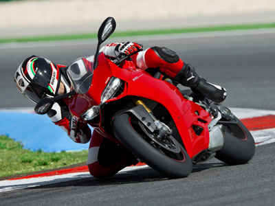 Κίνητρα δίνει η Ducati σε όσους τρέξουν με Panigale Κίνητρα δίνει η Ducati σε όσους τρέξουν με Panigale