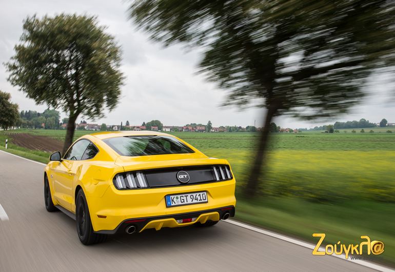 Μιλάμε για ένα αυτοκίνητο που σε καμία περίπτωση δεν περνά απαρατήρητο...