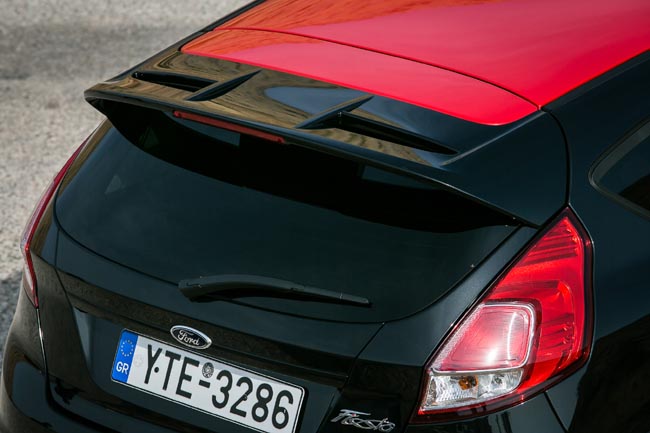 Η αεροτομή δεν περνά απαρατήρητη...