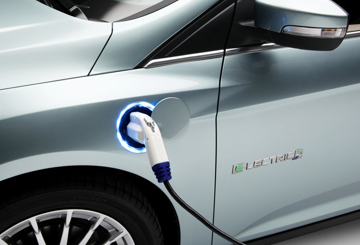 Από αυτόι εδώ το σημείο φορτίζει με... ρεύμα το ηλεκτρικό Focus