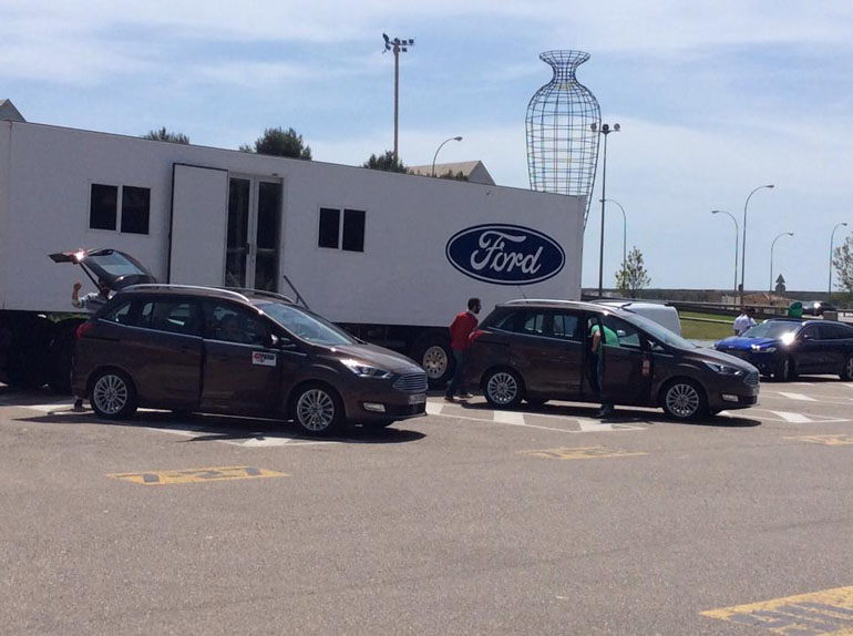 Τα δημοσιογραφικά Ford...