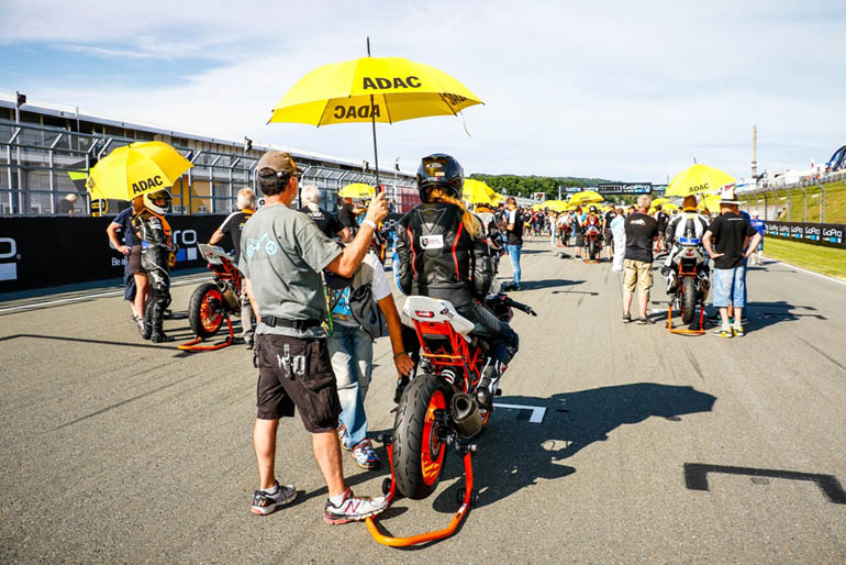 Περιμένουμε να δούμε σε ποιον αγώνα του εξωτερικού θα τρέξει και πάλι!!