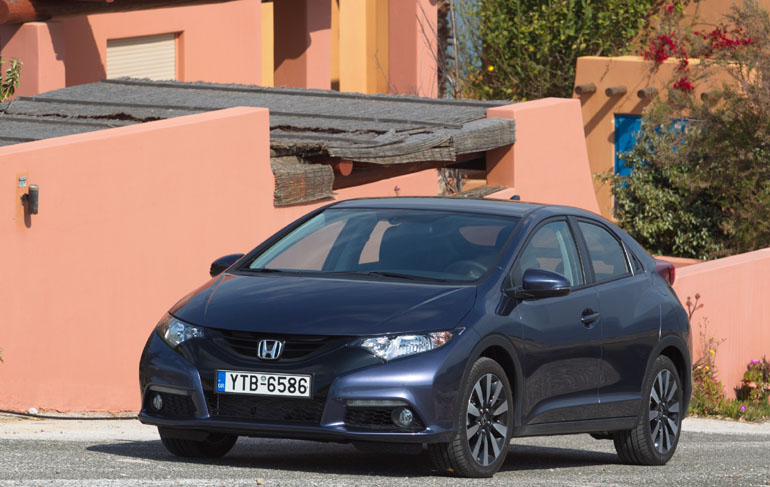 Η τιμή του Honda Civic ξεκινά από τα 15.690 ευρώ....