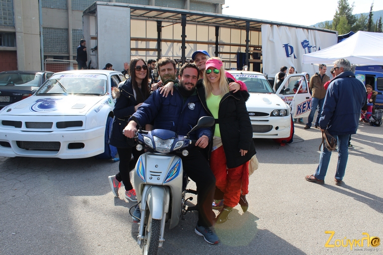 Ρε τι γίνεται εκεί στου... Κεχαγιά!!!