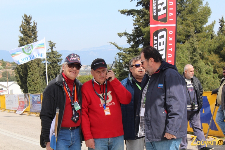 Ο αλυτάρχης Νίκος Κόγιας προσπαθεί να βάλει τα πράγματα σε μία τάξη...