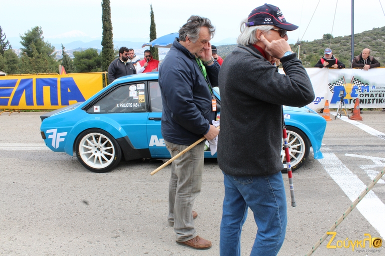 Κάτι ξέρουν αυτοί και κλείνουν τα αυτιά τους!!!