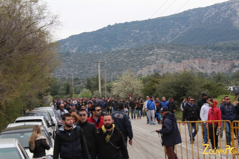 Λαός, πολύς λαός στην φετινή ανάβαση της Ριτσώνας. Μπορεί και να άγγιξαν τους 10.000!!!