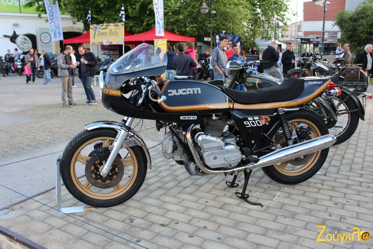 Ducati 900SS του 1979 με πολύ χαρακτηριστική σχεδίαση...