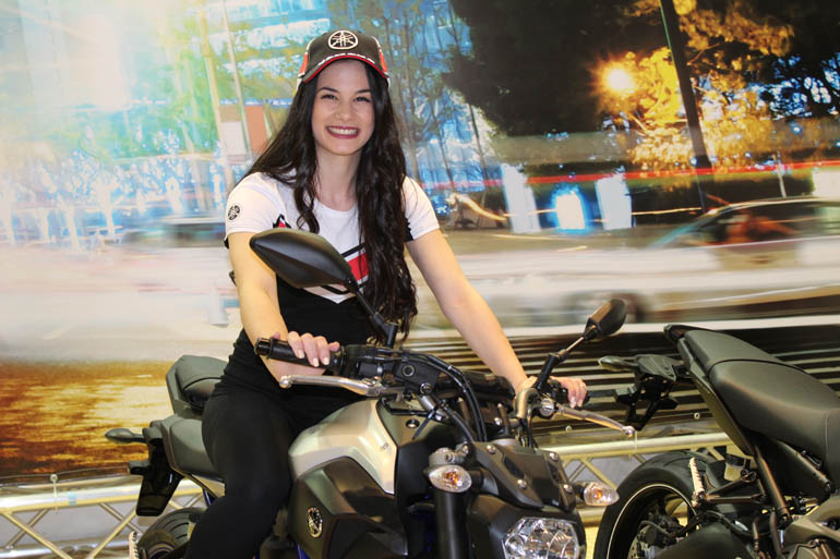 Είναι δυνατόν να καβαλάς τέτοιο μηχανακι και να μην χαμογελάς;