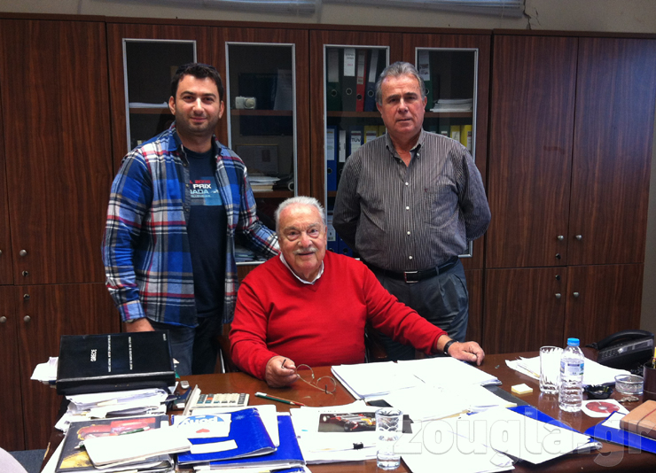 Μαζί με τον πρόεδρο της εταιρείας Πέτρο Κοντογούρη και τον εκτελεστικό αντιπρόεδρο Νικόλαο Ρούσση