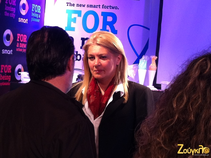 Η υπεύθυνη δημοσίων σχέσεων της Mercedes Benz και Smart Αλεξάνδρα Χρυσσού...