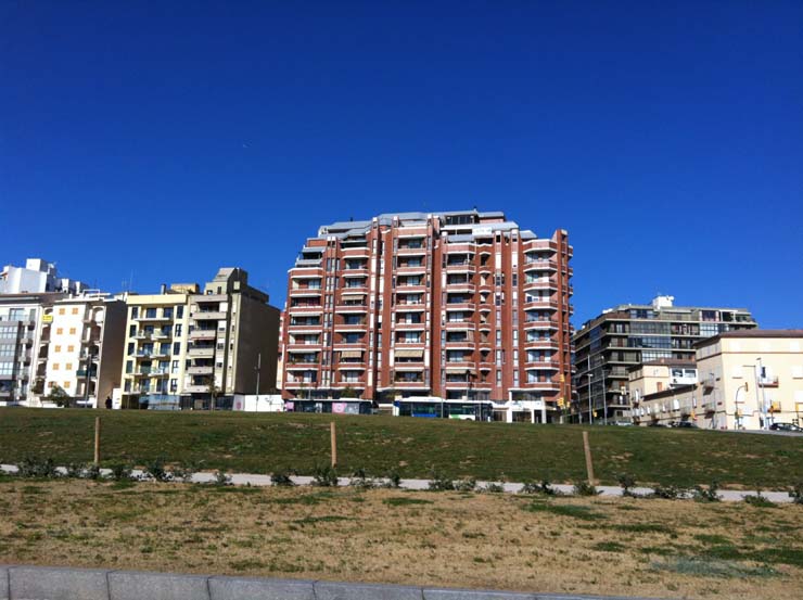 Τεράστια κτήρια...