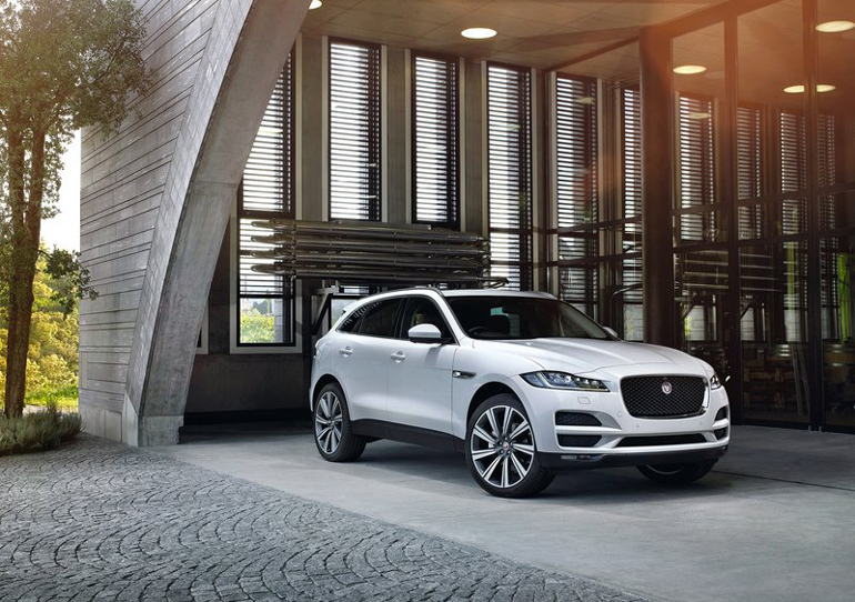Η νέα Jaguar F Pace...