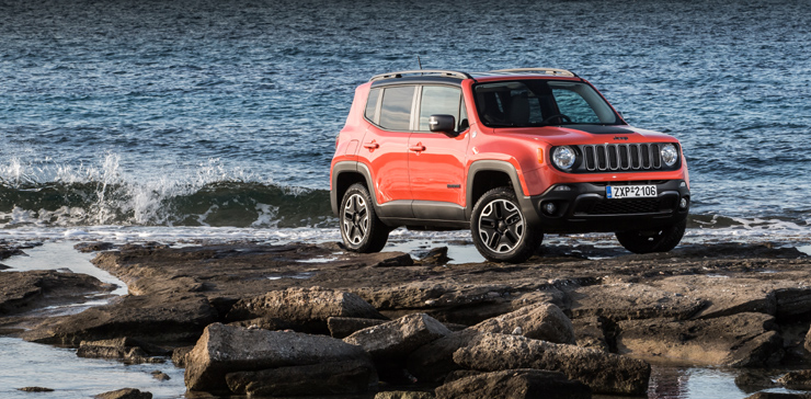 Ελλάδα = θάλασσα: Περιμένοντας το καλοκαίρι να μας βρει με ένα Renegade...