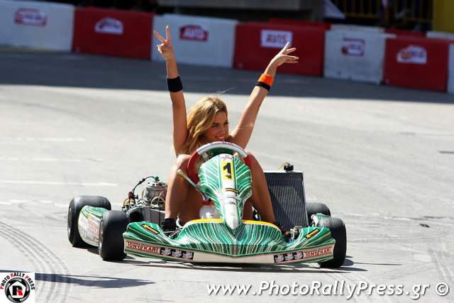 Η Κατερίνα Στικούδη πήρε γεύση από καρτ...