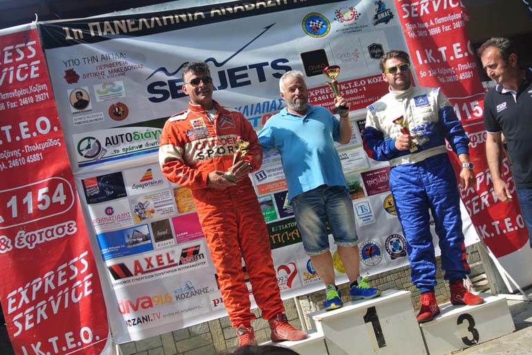 Οι νικητές της κατηγορίας Ε: Μιχάλης Ευθυμίου, Κώστας Παπαχρήστος και Χρήστος Λάππας...