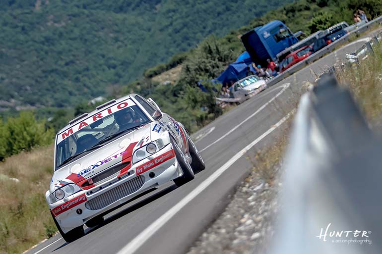 Ο Μάριος Ηλιόπουλος έσπασε τα χρονόμετρα στο πρώτο ανέβασμα και στο δεύτερο, οδήγησε για να κατακτήσει την πρωτιά και να έρθει πιο κοντά στην κατάκτηση του τίτλου...