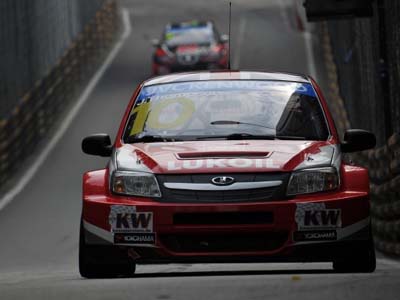 Ετοιμοπόλεμα τα… Lada