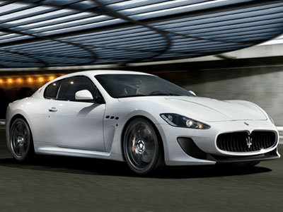 Διπλασιάζει τα καταστήματά της η Maserati