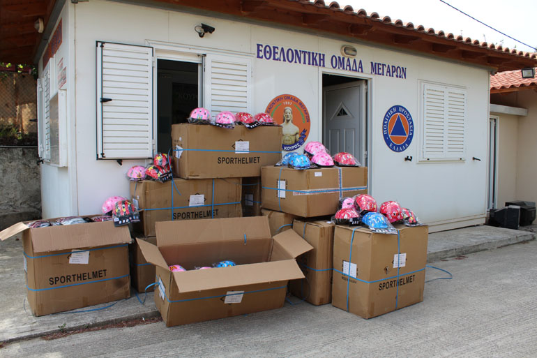 Κούτες γεμάτες με κράνη θα δοθούν την Παρασκευή 8 Μαίου σε παιδιά της πόλης των Μεγάρων και των γύρω περιοχών