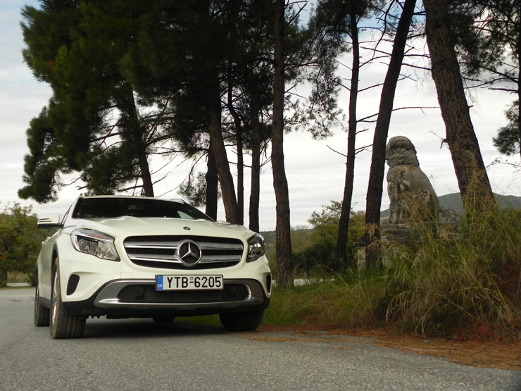 Από όποια πλευρα και να την κοιτάξεις είναι ξεχωριστή...