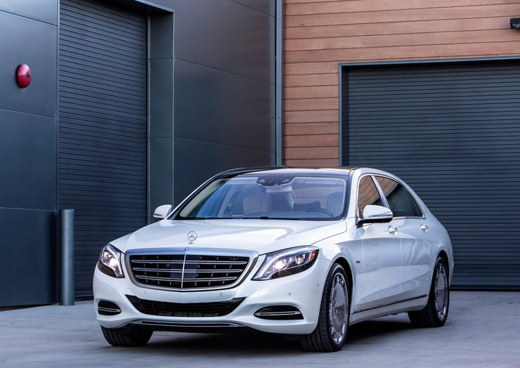 Αυτή είναι η Mercedes Maybach S Class...
