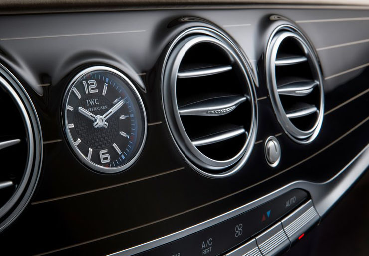 Να υποθέσουμε ότι το ρολόι κοστίζει μερικές χιλιάδες ευρώ...