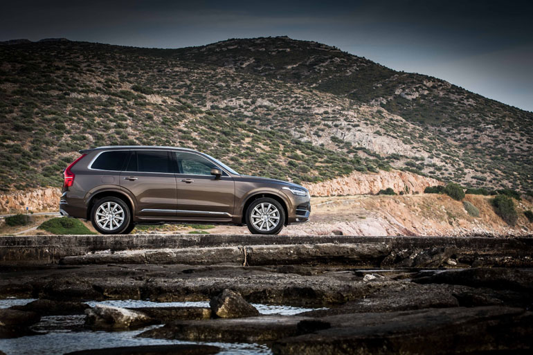 Επιβλητικό το σουηδικό μοντέλο και με τεράστιο όγκο...