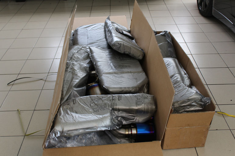 Αυτό το κουτί με το περιεχόμενό του κοστίζει μερικές χιλιάδες ευρώ...