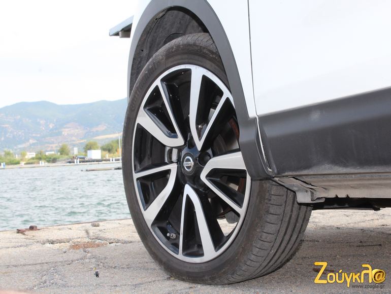 Οι ζάντες χρειάζονται ιδιαίτερη προσοχή στο καθάρισμα. Για να γίνουν σαν καινούργιες θα πρέπει να τις σκουπίσεετε μετά το πλύσιμο με το πανί μικροϊνών