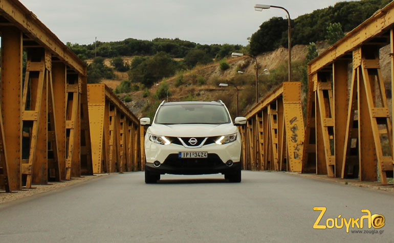 Tα φώτα ημέρας προσφέρουν ασφάλεια στους οδηγούς καθώς τα αυτοκίνητα με αυτή την τεχνολογία δεν περνούν απαρατήρητα 