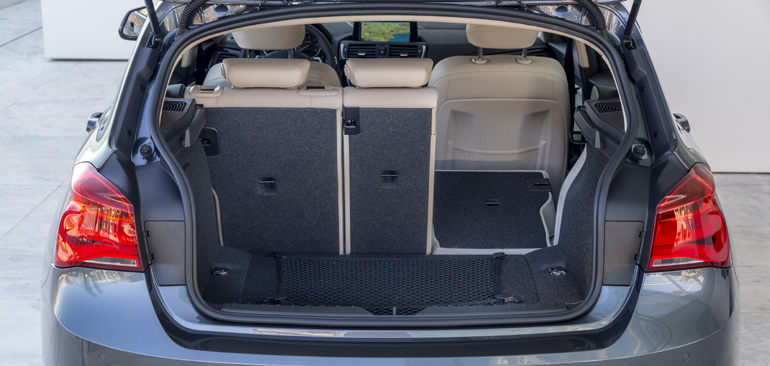 Ο χώρος αποσκευών διαμορφώνεται ανάλογα με τις ανάγκες των επιβατών...