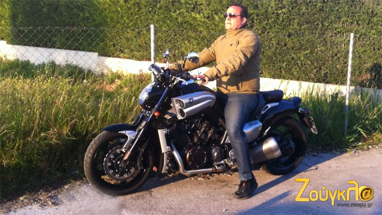 Ο πρωταθλητής οδηγός αγώνων Κώστας Πατσουρέας έχει ιδιαίτερη αδυναμία εκτός από τα γρήγορα αυτοκίνητα και στις πολύ γρήγορες μοτοσικλέτες...