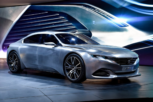 Το Peugeot Exalt Concept δεν μπορεί να περάσει απαρατήρητο. Είναι πρωτότυπο αλλά δείχνει την τάση της γαλλικής φίρμας που θέλει να αλλάξει τα δεδομένα. Το συγκεκριμένο αποδίδει 335 άλογα...