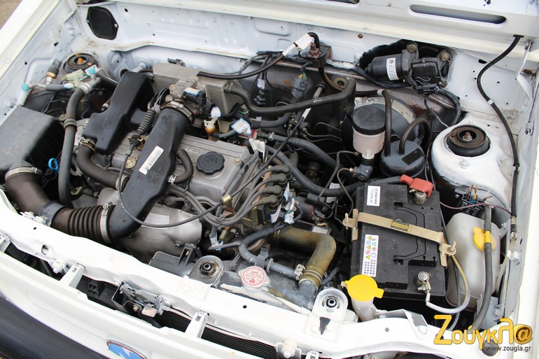 Ο κινητήρας που φορά το πρωτότυπο Pony είναι δοκιμαστικός και ίσως να μην τοποθετηθεί στο Pony παραγωγής...