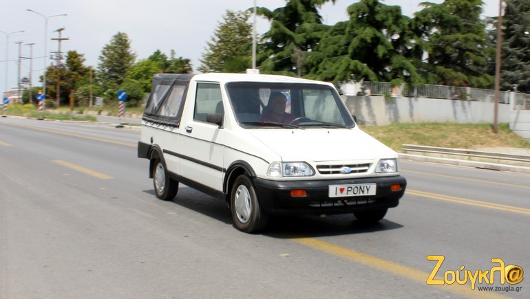 Ένα αυτοκίνητο τύπου Pony μπορεί να δημιουργήσει θέσεις εργασίας και να αναπτύξει στην Ελλάδα τη λεγόμενη βαριά βιομηχανία...